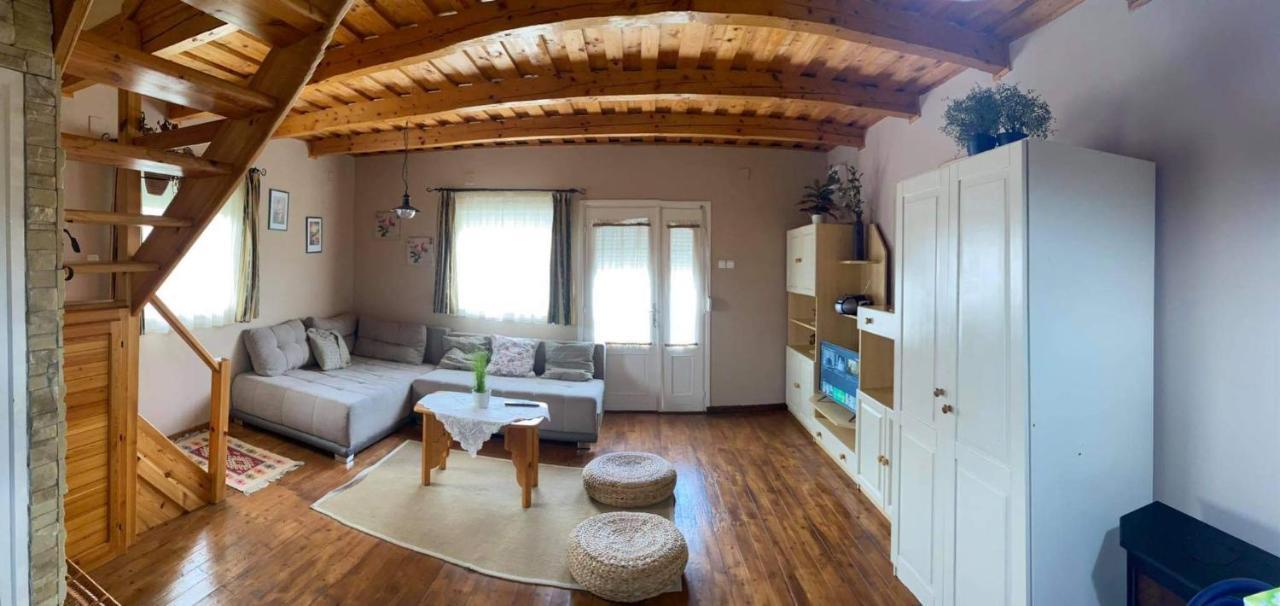 Kotnyek Nyaralo Βίλα Balatonkeresztúr Εξωτερικό φωτογραφία